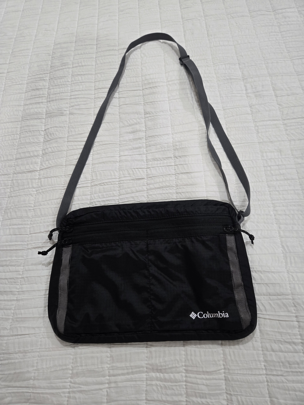 Columbia Black Crossbody Travel Shoulder Bag